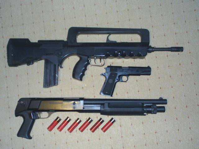 Guns.jpg
