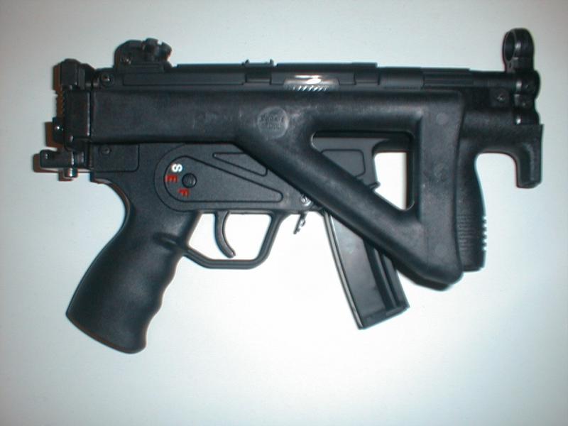 MP5K PDW with real steel folding stock and front grip
