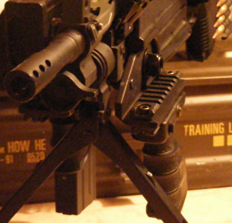 M249 front foregrip Ranger type A(left) side