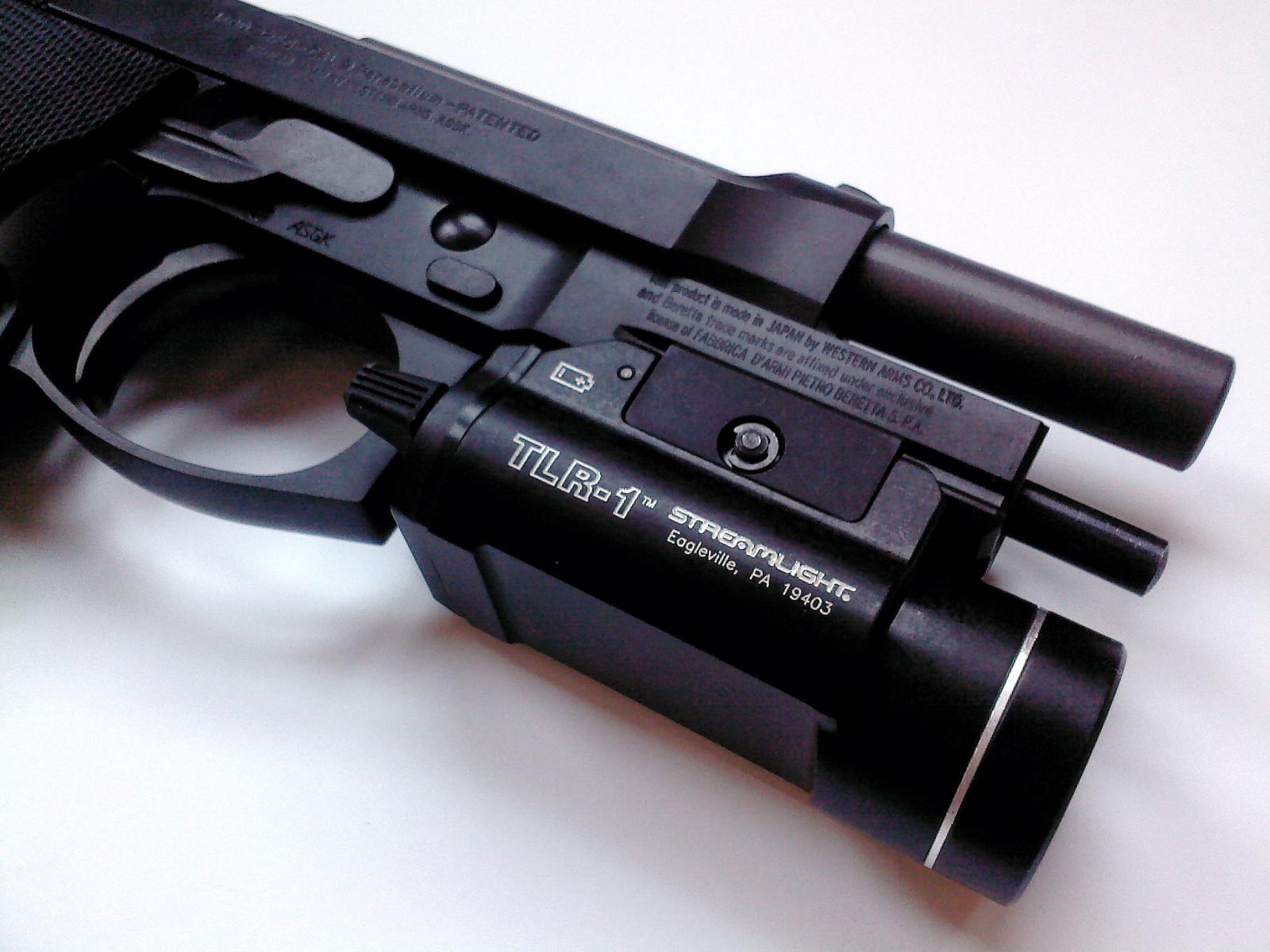 WA Beretta M9A1 'Carbon Black' & Streamlight TLR
