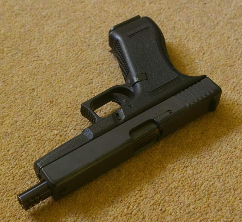 Just Pistols - GBB - MGC Glock 18