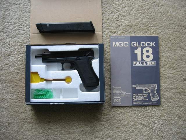 Just Pistols - GBB - MGC Glock 18